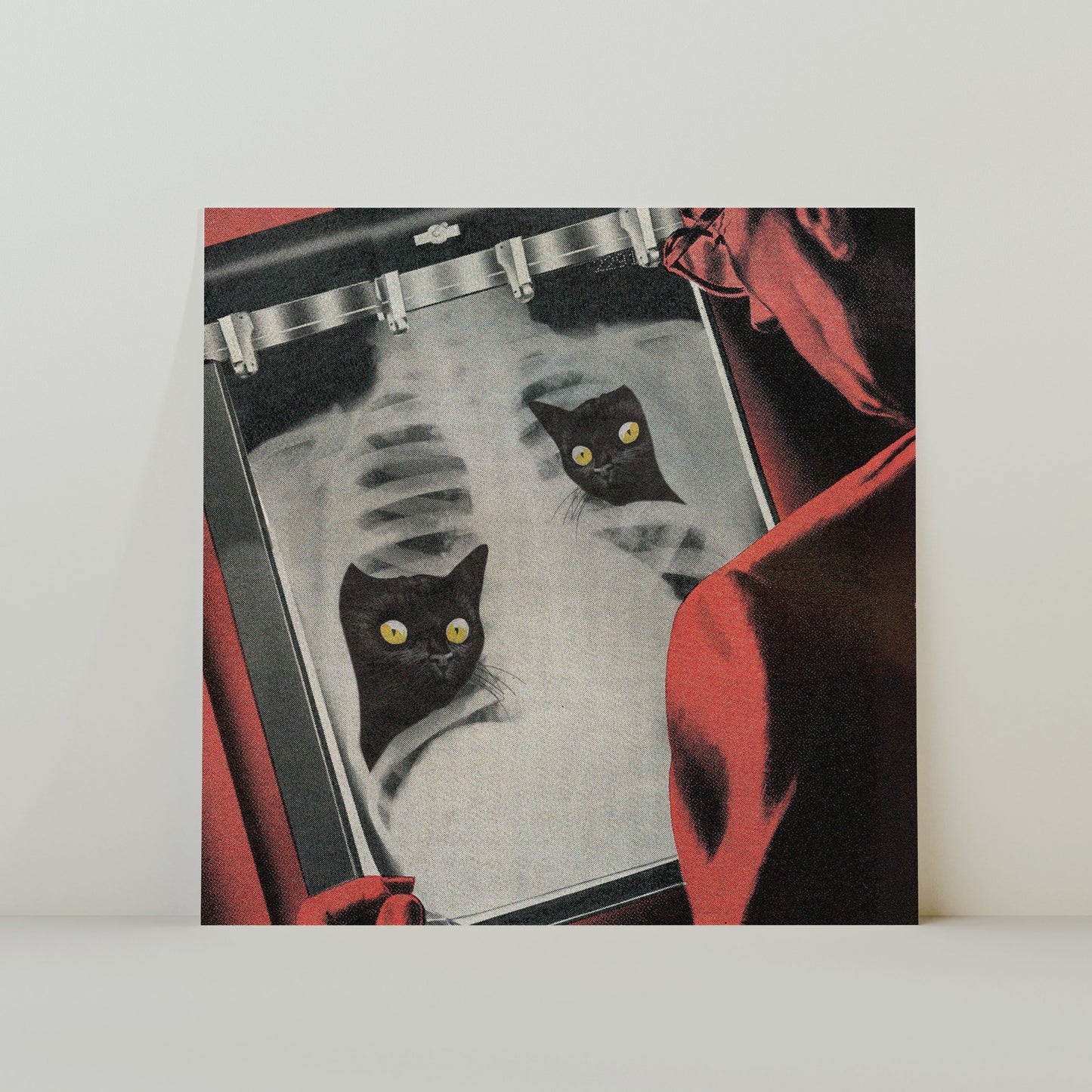 Cosmos junto a la piscina - Collage surrealista de inspiración retro Cuadrado Impresión de 20x20cm