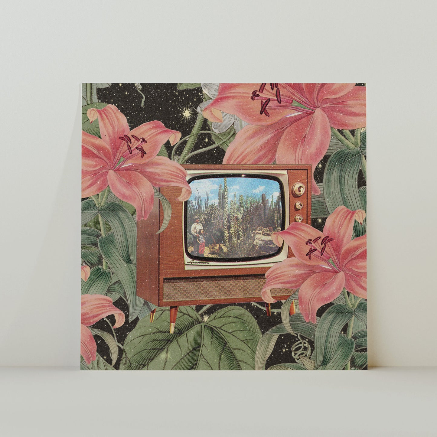 Floral TV Fantasy Retro inspiriert surrealistische Collage quadratisch 20x20cm Druck